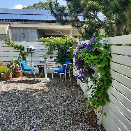 Gaestehus Bed & Breakfast 3*